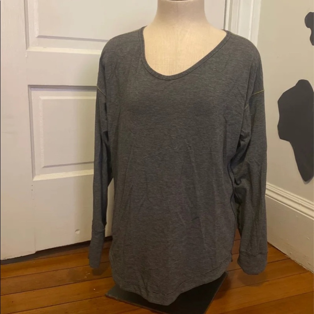 Grey Lululemon athletic top